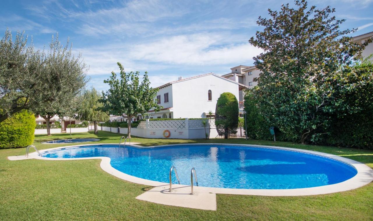 R17 Casa MERCÉ RODOREDA Calafell Exterior foto