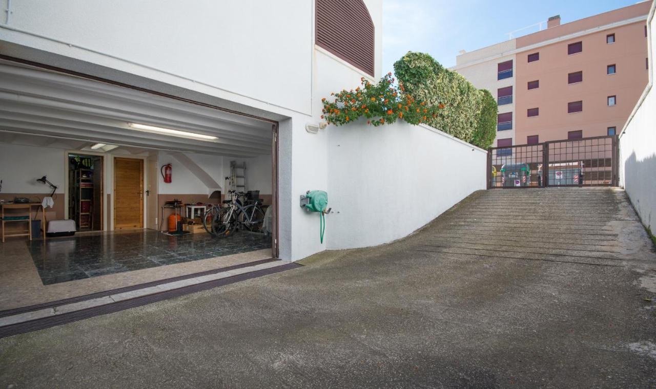 R17 Casa MERCÉ RODOREDA Calafell Exterior foto